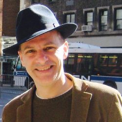 Oliver Harris headshot